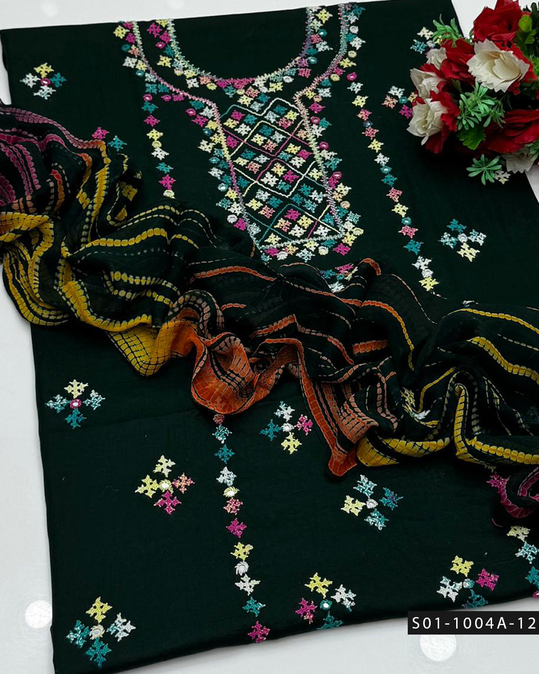 3PC Handmade GulAhmed Lawn Dress with Kacha Pakka Tanka & Tarkashi Embroidery