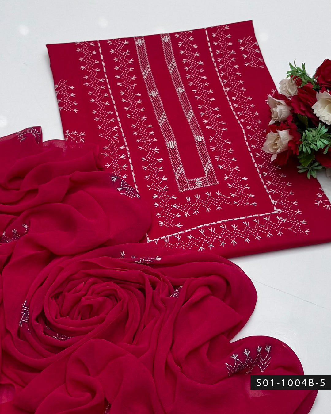 Gulnaar – Hand Embroidered Lawn Suit