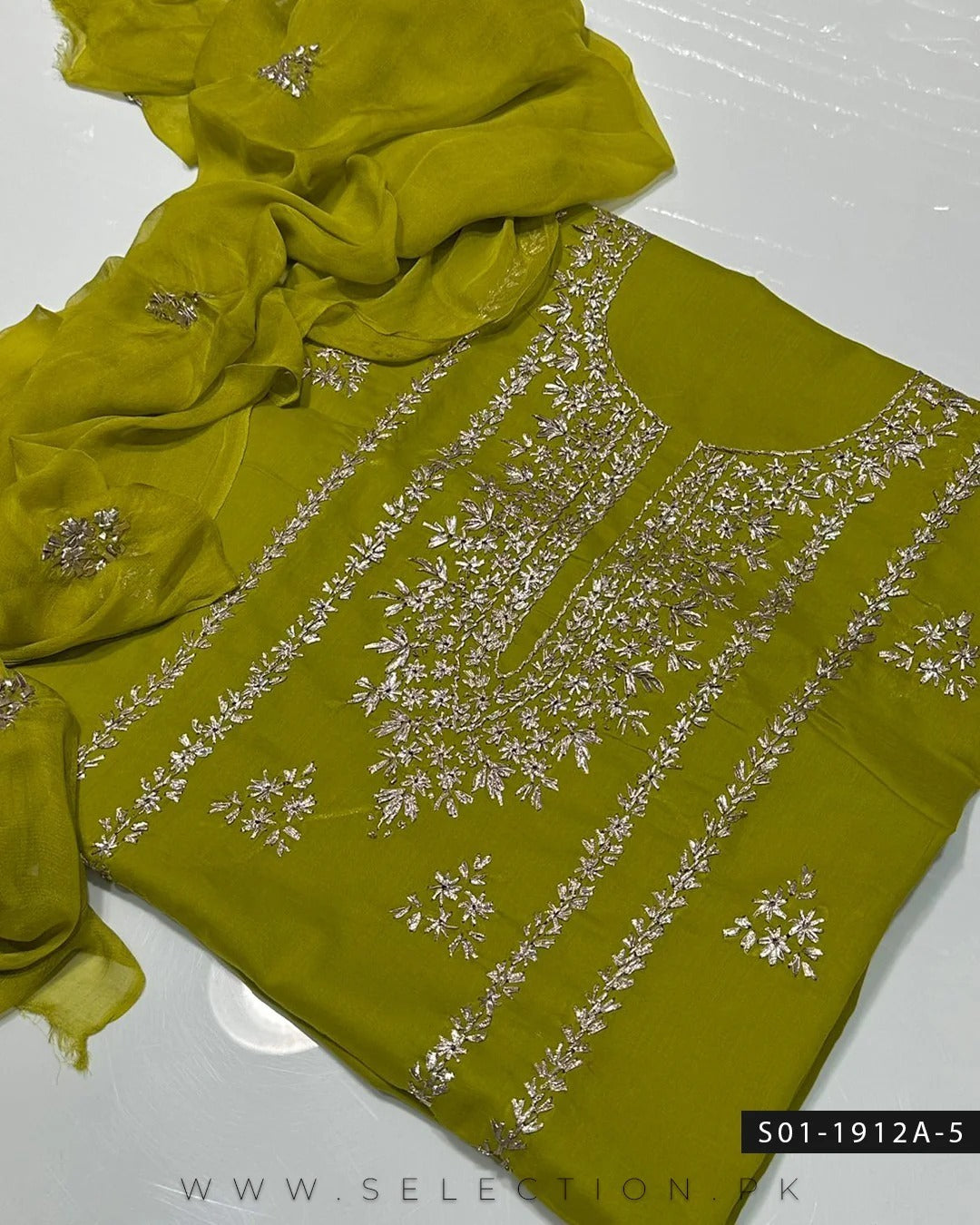 3PC Handmade Lawn Gotta Work Dress with Chiffon Dupatta